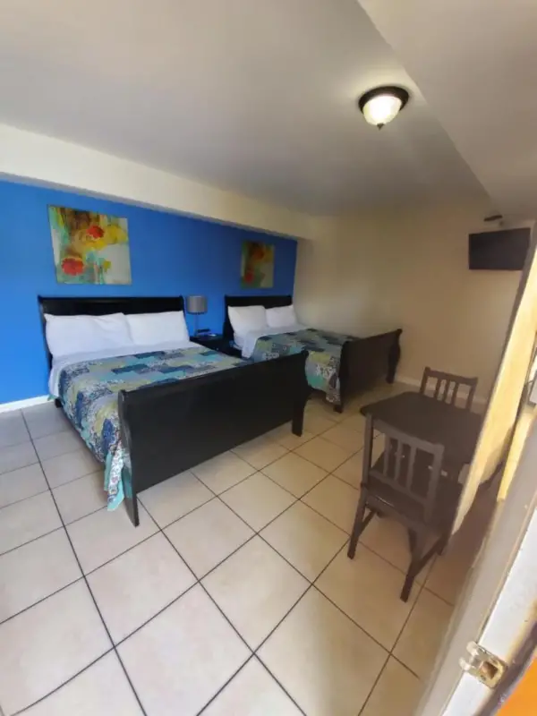 Royal Budget Inn 6