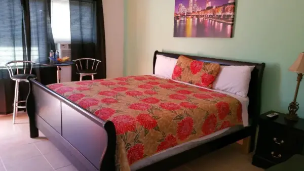 Royal Budget Inn 9